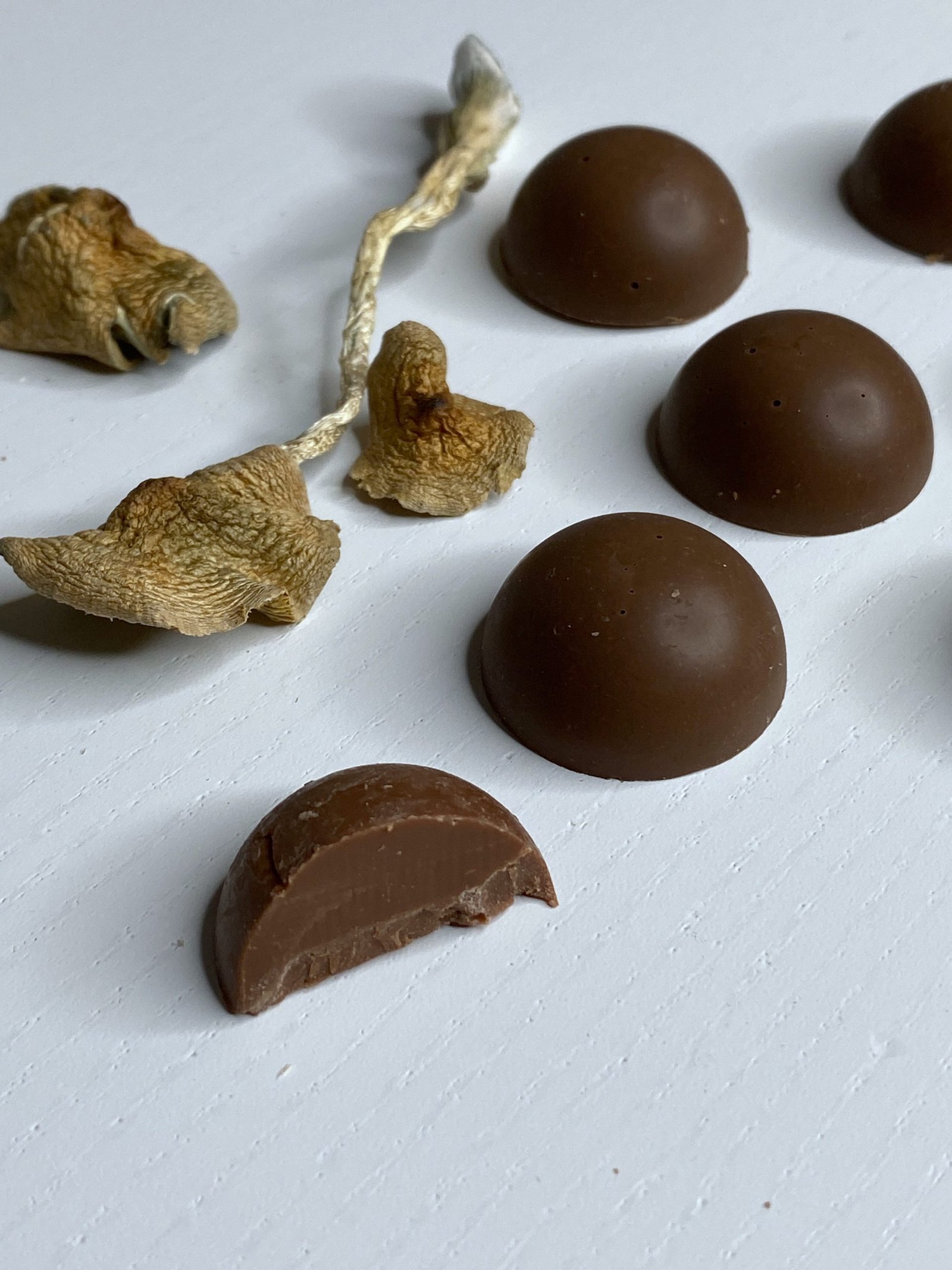 Shafaa Macrodosing Magic Mushroom Milk Chocolate Edibles - Image 2